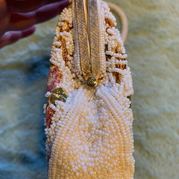 Vintage beaded purse - Picture 5 of 14